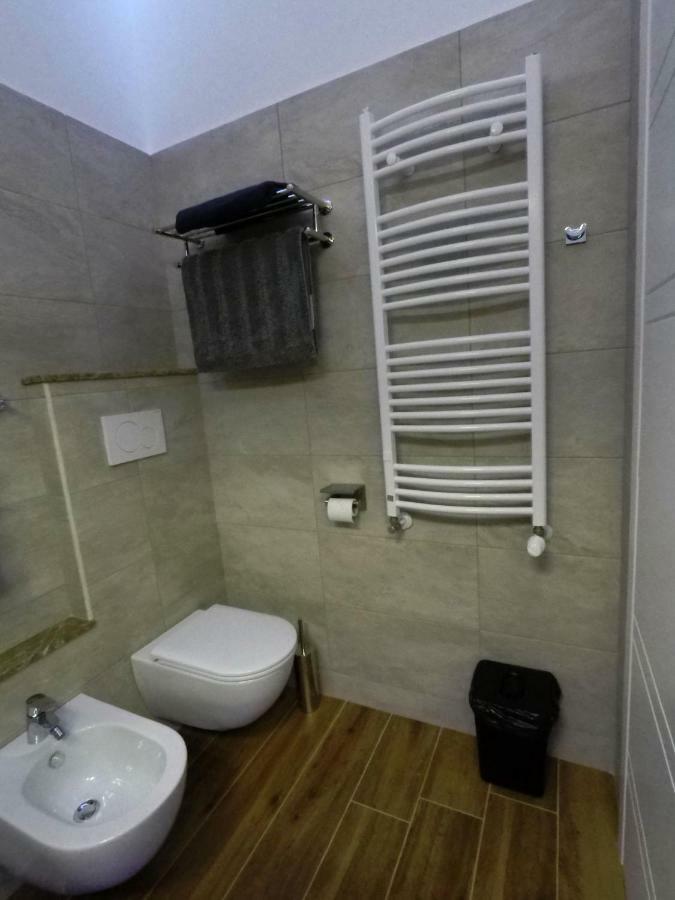 Poliziano Apartment Roma Esterno foto
